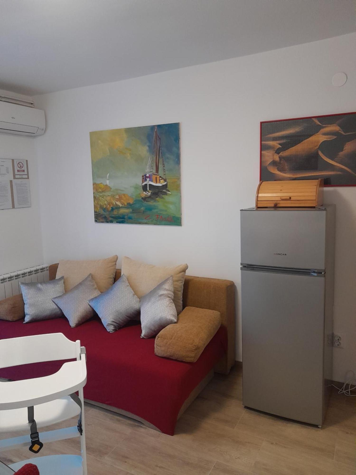 Apartment Dean Klimno Bagian luar foto